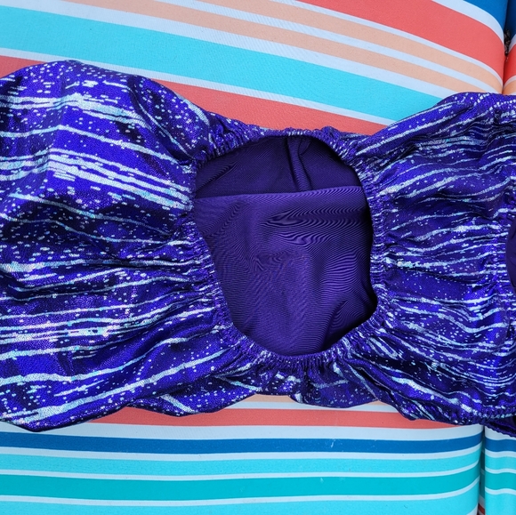 Leotard - Picture 1 of 2